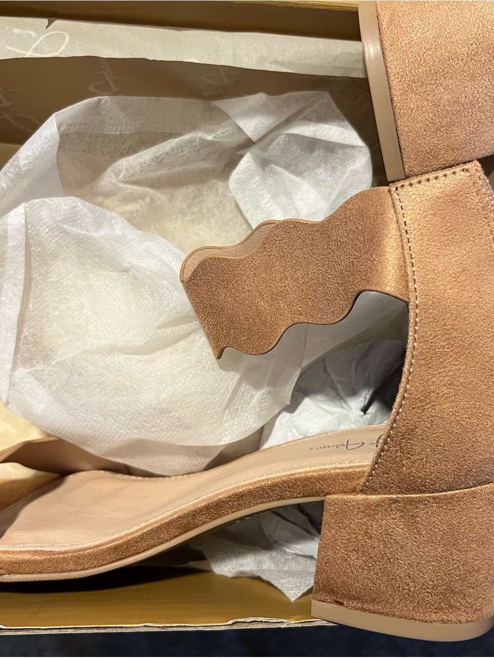 Scalloped Strap Block Heel Sandal - Light Brown